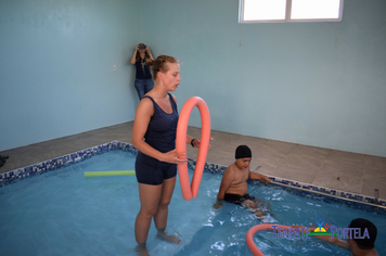 Foto - Apae de Tenente Portela  inaugura Piscina Terapêutica