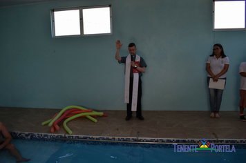 Foto - Apae de Tenente Portela  inaugura Piscina Terapêutica