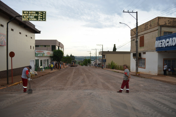 Foto - Asfalto - Ruas Guarita e Jacob Gheller