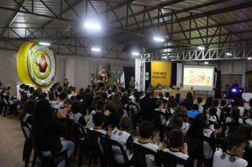 Foto - FORMATURA PROERD