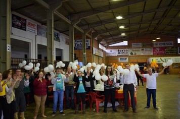 Foto - Baile Comemorativo ao Dia Do Idoso