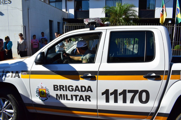 Foto - Brigada Militar recebe veículo doado por municípios e Poder Judiciário