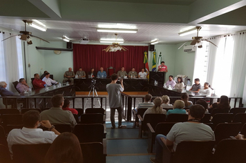 Foto - Brigada Militar recebe veículo doado por municípios e Poder Judiciário