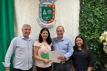 Foto - POSSE DE  21 NOVOS SERVIDORES MUNICIPAIS