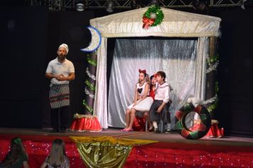 Foto - PEÇA TEATRAL “O NATAL DA FAMÍLIA GENTIL” FOI ATRAÇÃO NO “NATAL DA FELIZ CIDADE”