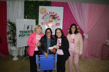 Foto - MULHERES DONAS DE SI