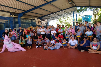 Foto - Coelhinhos visitam educandários (2019)