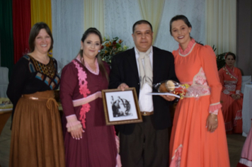 Foto - Comenda CTG Sentinela da Fronteira - Homenagem aos ex- Patrões