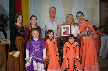 Foto - Comenda CTG Sentinela da Fronteira - Homenagem aos ex- Patrões