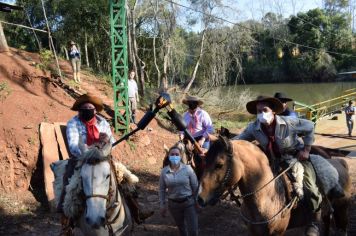 Foto - CAVALGADA  TENENTE MÁRIO PORTELA  FAGUNDES