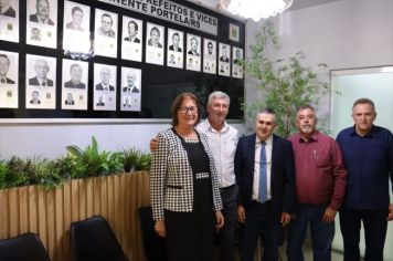 Foto - Inauguração da Galeria dos Prefeitos e Vice-Prefeitos 