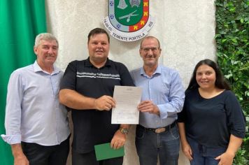 Foto - POSSE DE  21 NOVOS SERVIDORES MUNICIPAIS