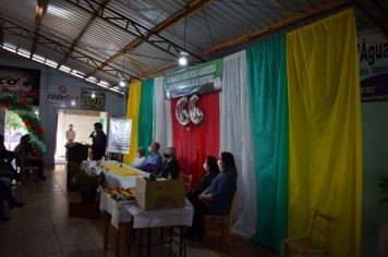 Foto - ENTREGA  DAS ESCRITURAS DOS IMÓVEIS PARA OS MORADORES DO BAIRRO MODELO