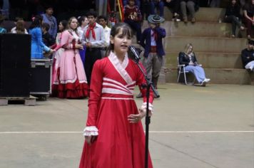 Foto - Semana Farroupilha: Sessão Solene e escolha das Prendas e Peões do 11º Acampamento Farroupilha