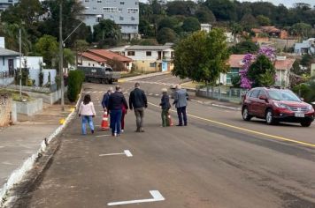 Foto - INAUGURAÇÃO ASFALTO RUA TUPÃ