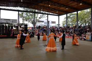 Foto - ACAMPAMENTO FARROUPILHA - APRESENTAÇÃO DE INVERNADAS