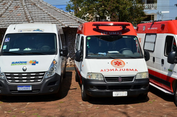 Foto - Entrega Caminhão de Bombeiros/SAMU