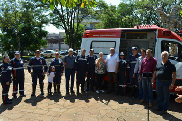 Foto - Entrega Caminhão de Bombeiros/SAMU