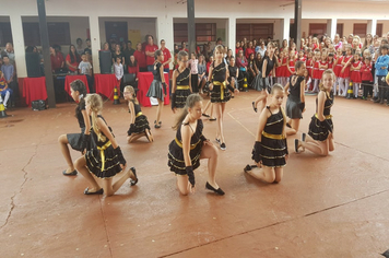 Foto - Escola Ayrton Senna  3ª edição “ Dia da Família na Escola”