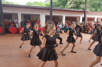 Foto - Escola Ayrton Senna  3ª edição “ Dia da Família na Escola”