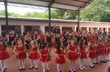 Foto - Escola Ayrton Senna  3ª edição “ Dia da Família na Escola”