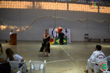 Foto - Escola Educar de Artes Marciais realiza exame de faixa preta de Taekwondo em Tenente Portela