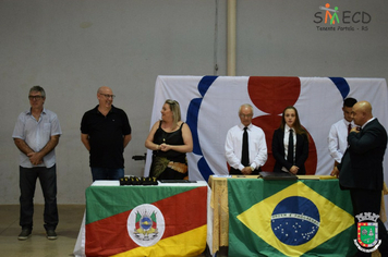 Foto - Escola Educar de Artes Marciais realiza exame de faixa preta de Taekwondo em Tenente Portela