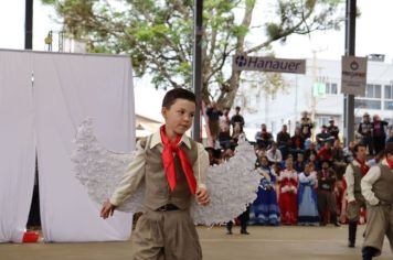 Foto - ACAMPAMENTO FARROUPILHA - APRESENTAÇÃO DE INVERNADAS