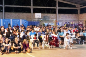Família na Es...