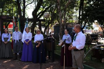 Foto - MUNICÍPIO RECEPCIONA PRENDAS E PEÕES DO RS