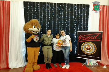 Foto - Formatura Alunos Proerd - Programa Educacional de Resistência as Drogas