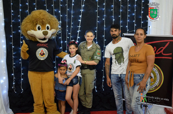 Foto - Formatura Alunos Proerd - Programa Educacional de Resistência as Drogas