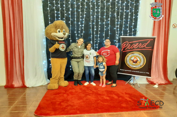 Foto - Formatura Alunos Proerd - Programa Educacional de Resistência as Drogas