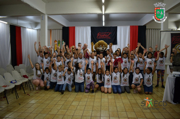 Foto - Formatura Alunos Proerd - Programa Educacional de Resistência as Drogas