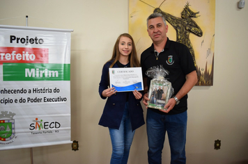 Foto - Fotos Projeto  Prefeito Mirim 2019  - Entrega dos Certificados