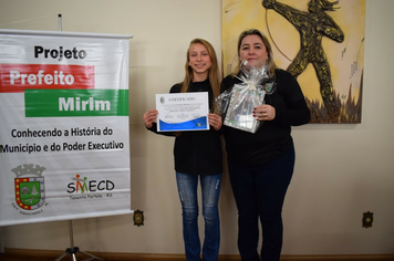 Foto - Fotos Projeto  Prefeito Mirim 2019  - Entrega dos Certificados