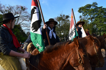 Foto - Inicia Cavalgada Ten. Mário Portela Fagundes