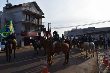 Foto - Inicia Cavalgada Ten. Mário Portela Fagundes