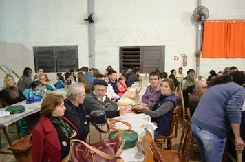 Foto - Jantar da Escola Marcilio Dias