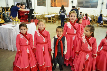 Foto - Jantar da Escola Marcilio Dias