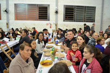 Foto - Jantar da Escola Marcilio Dias