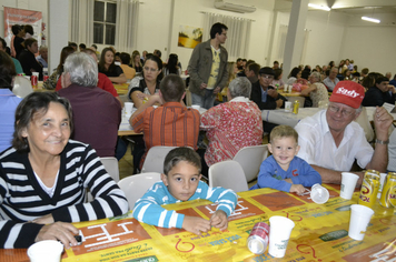Foto - Jantar da Escola Municipal Ayrton Senna