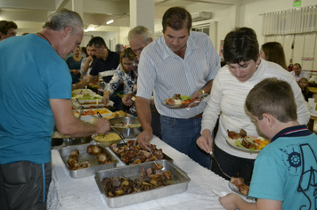 Foto - Jantar da Escola Municipal Ayrton Senna