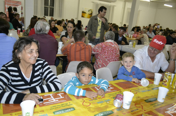 Foto - Jantar da Escola Municipal Ayrton Senna