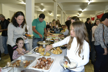 Foto - Jantar da Escola Municipal Ayrton Senna