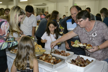 Foto - Jantar da Escola Municipal Ayrton Senna