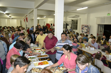 Foto - Jantar da Escola Municipal Ayrton Senna