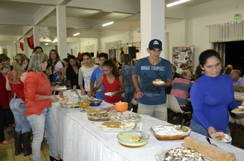 Foto - Jantar da Escola Municipal Ayrton Senna