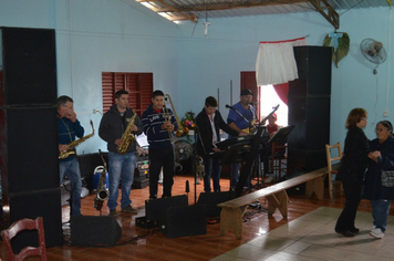 Foto - Missa e festa - Bairro Modelo
