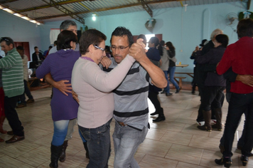 Foto - Missa e festa - Bairro Modelo